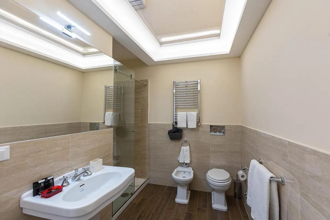 Spa Apartment Via Barberini Rome