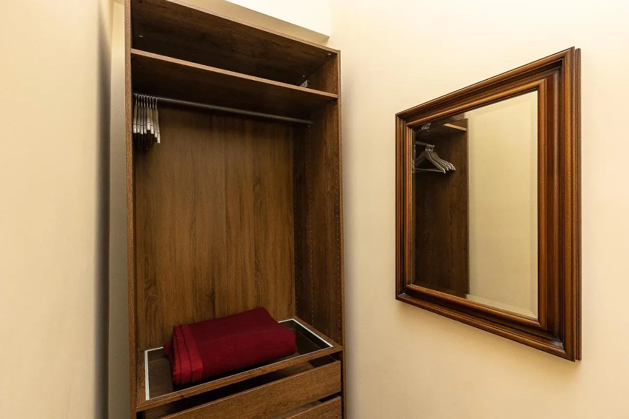 Spa Apartment Via Barberini Rome