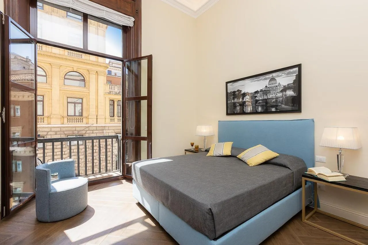 Spa Apartment Via Barberini Rome 0*,