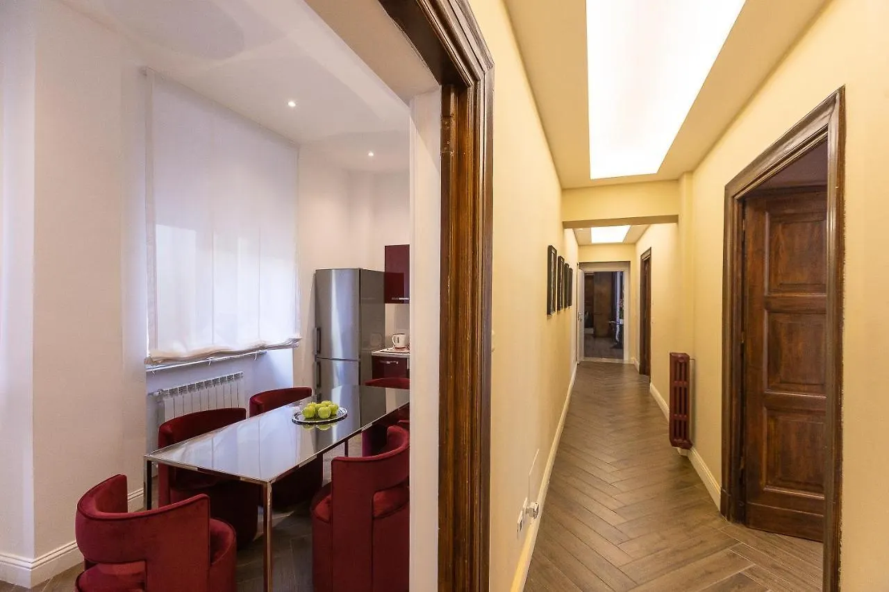 Spa Apartment Via Barberini Rome