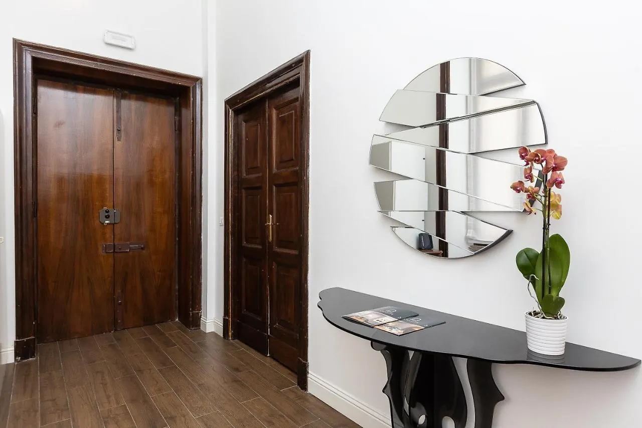 Spa Apartment Via Barberini Rome 0*,  Italy
