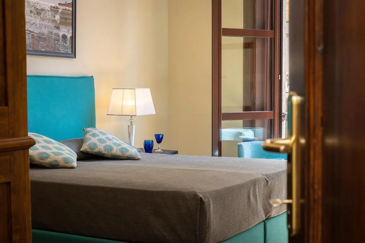 Spa Apartment Via Barberini Rome Italy