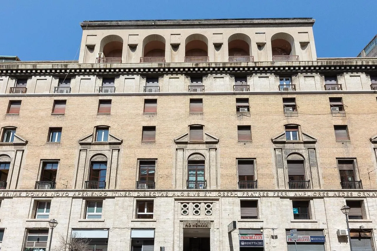 Spa Apartment Via Barberini Rome