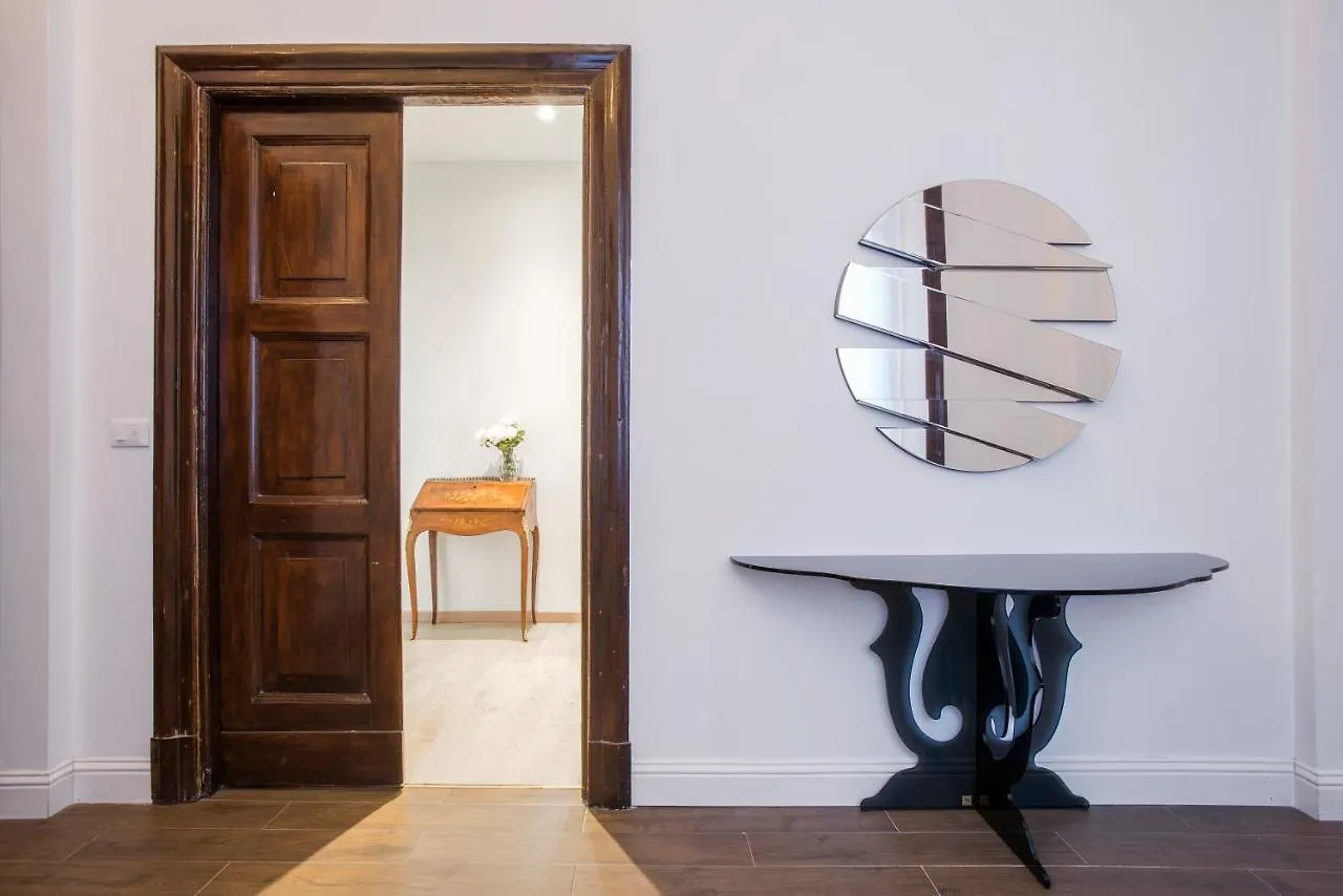 Spa Apartment Via Barberini Rome 0*,